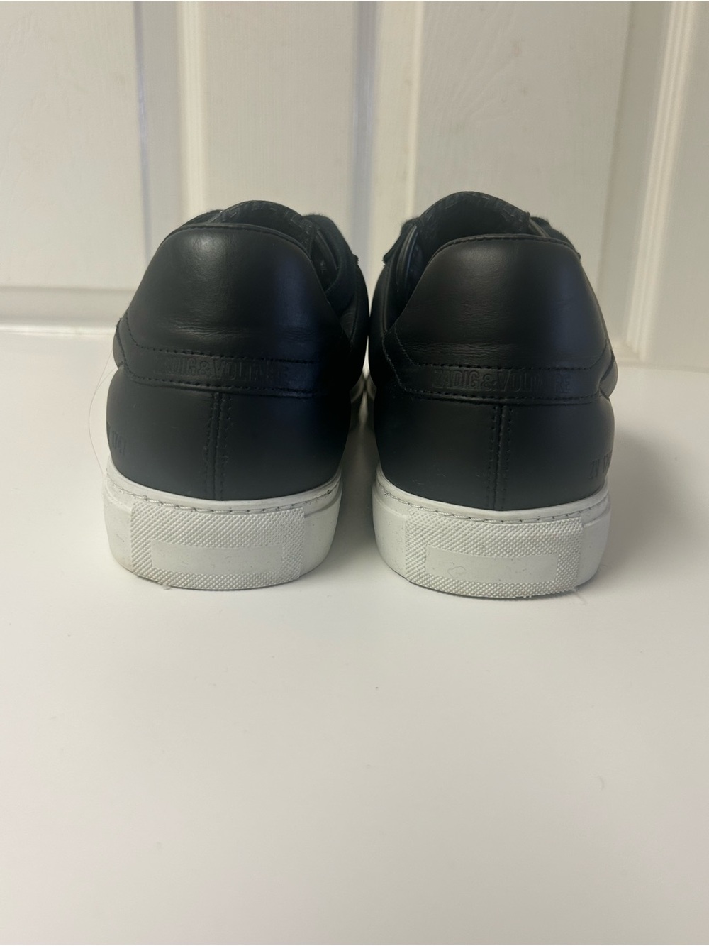 Zadig & Voltaire Black Leather Low-Top Sneakers with White Sole - Picture 3 of 10